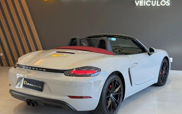 imagem-https://www.socarrao.com.br/sc-vehicle-images-prod/962023/1786388501685-7931754_1_B_197d32f63c.jpeg