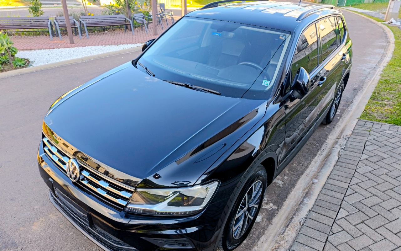 imagem-https://www.socarrao.com.br/sc-vehicle-images-prod/962323/1780965288211-SU1HXzIwMjYwMzI2XzE3MTQwMX4zLmpwZw.jpg