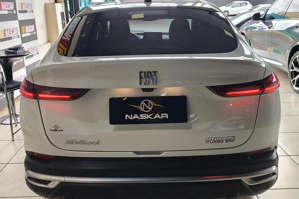 imagem-https://www.socarrao.com.br/sc-vehicle-images-prod/962537/1788355353829-7934344_4_B_5dac8644c7.jpeg
