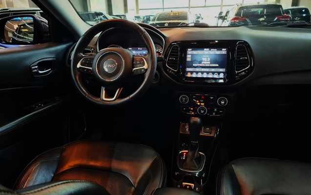 imagem-https://www.socarrao.com.br/sc-vehicle-images-prod/962580/1774549441092-003_baa77036b9a68bd263a93837c7e127f2.jpg