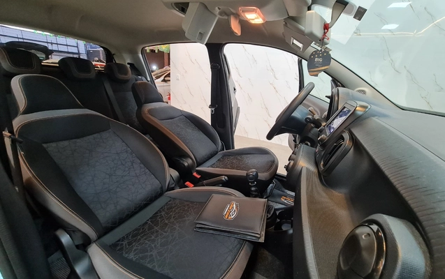 imagem-https://www.socarrao.com.br/sc-vehicle-images-prod/962800/1785953319309-MTAuanBn.jpg