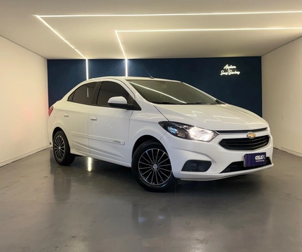 Chevrolet Prisma 2017 Branco — foto 1 de 3
