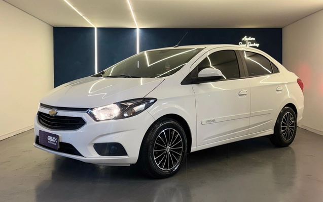 imagem-https://www.socarrao.com.br/sc-vehicle-images-prod/962813/1775570114688-640a0ea9-30d1-46d0-86cb-6726e88df697.jpg