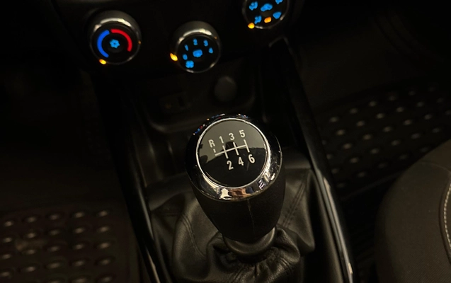 imagem-https://www.socarrao.com.br/sc-vehicle-images-prod/962813/1775570114694-2064191d-e00f-4a58-a402-cc75741d8d41.jpg