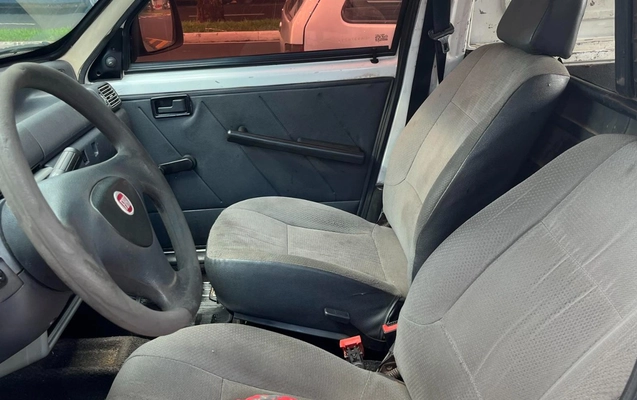 imagem-https://www.socarrao.com.br/sc-vehicle-images-prod/962862/1774554886142-ZmMwMDU5ZjYtZTFlNS00YjU4LTk5NDEtMjIzYWY5MDNkMDhkLmpwZw.jpg