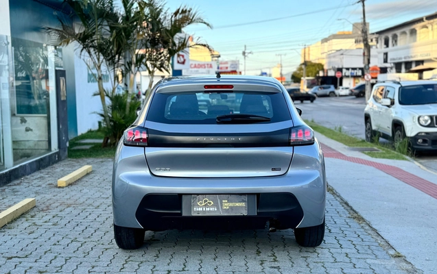 imagem-https://www.socarrao.com.br/sc-vehicle-images-prod/962956/1774555997169-9bfe037b-c4f4-4bcf-8c6a-55a257566367.jpg