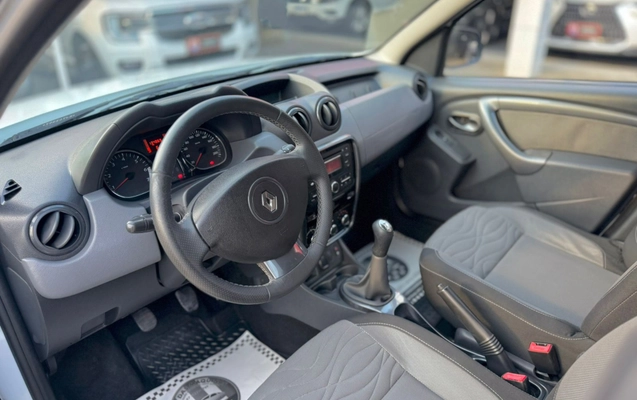 imagem-https://www.socarrao.com.br/sc-vehicle-images-prod/963050/1774557190443-0da44dd4-bfe0-4aca-ad68-a88055a76762.jpg