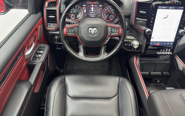 imagem-https://www.socarrao.com.br/sc-vehicle-images-prod/963086/1775912254437-eb2e1489-5e6a-4153-8886-d9410d88f574.jpg