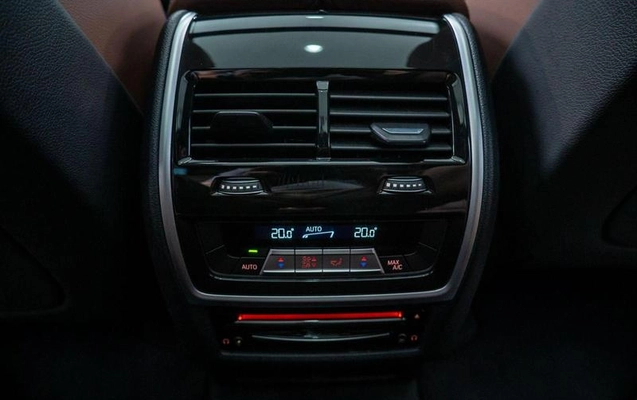 imagem-https://www.socarrao.com.br/sc-vehicle-images-prod/963104/1783087121051-7936235_9_B_bd62982acc.jpeg