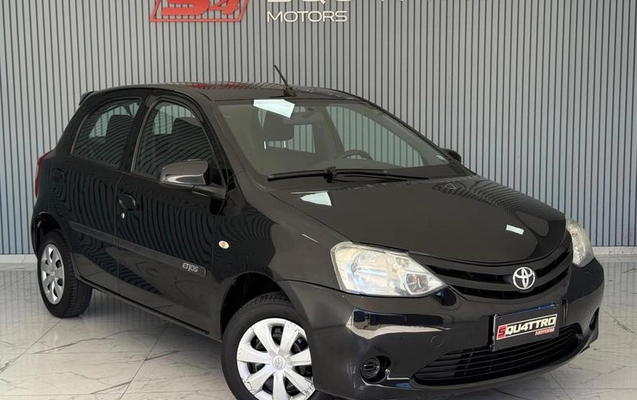imagem-https://www.socarrao.com.br/sc-vehicle-images-prod/964136/1779207717168-7879026_18_B_eeebed60d6.jpeg
