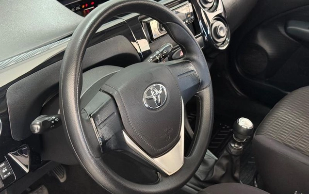 imagem-https://www.socarrao.com.br/sc-vehicle-images-prod/964136/1779207717173-7879026_5_B_2149318170.jpeg