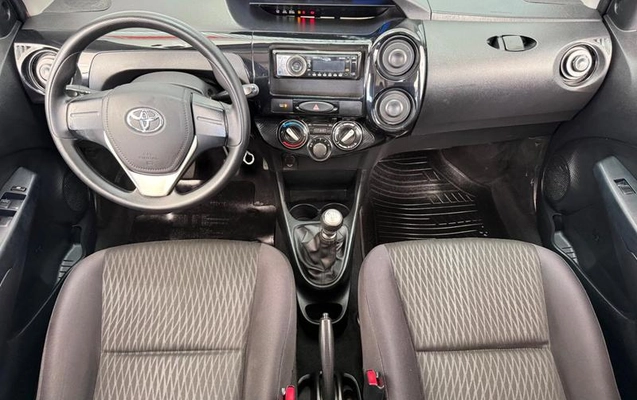 imagem-https://www.socarrao.com.br/sc-vehicle-images-prod/964136/1779207717174-7879026_11_B_7cd2c37f00.jpeg