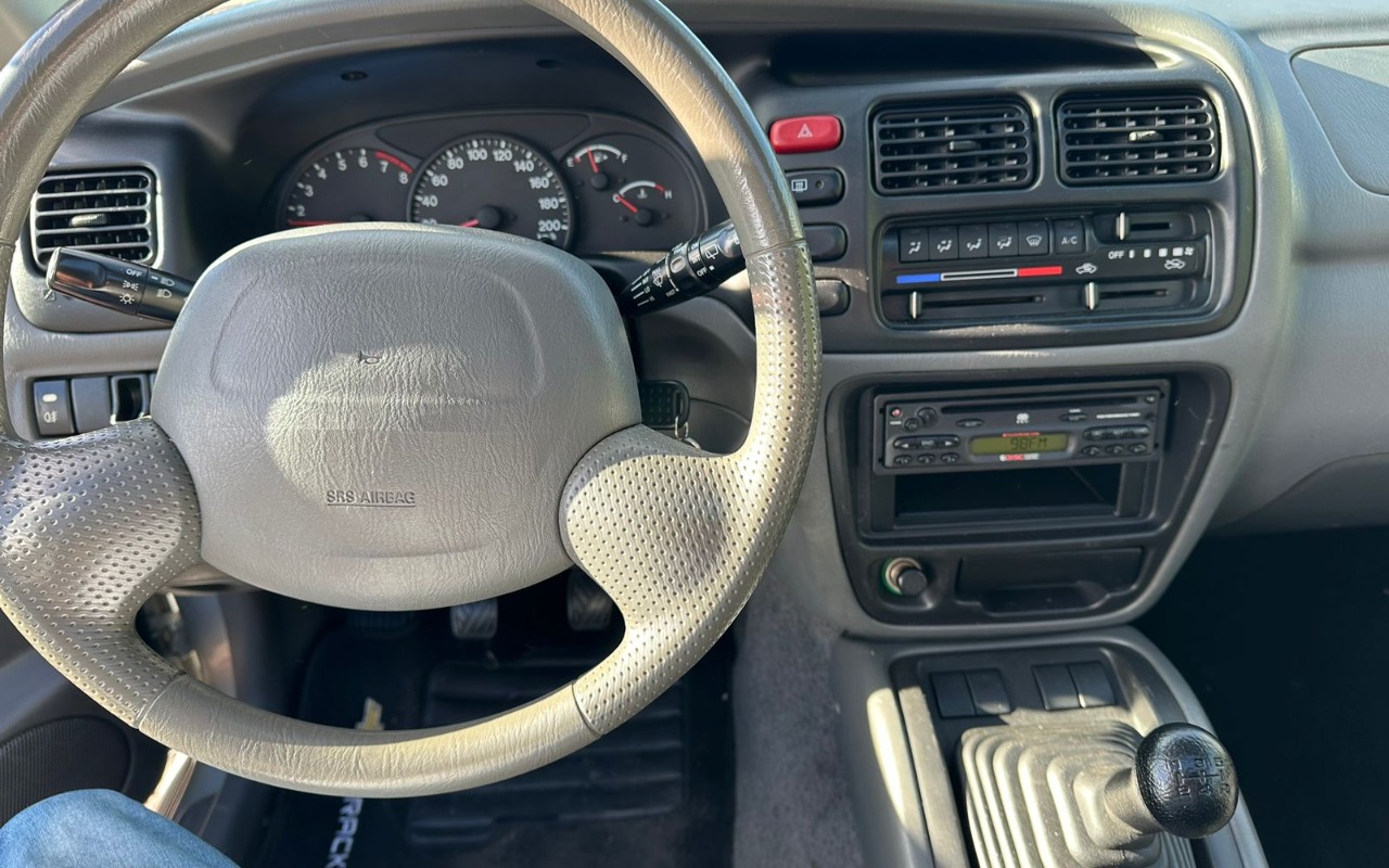 imagem-https://www.socarrao.com.br/sc-vehicle-images-prod/964141/1774618968747-V2hhdHNBcHAgSW1hZ2UgMjAyNi0wMy0yNyBhdCAxMC4zNS4zMSAoNCkuanBlZw.jpeg