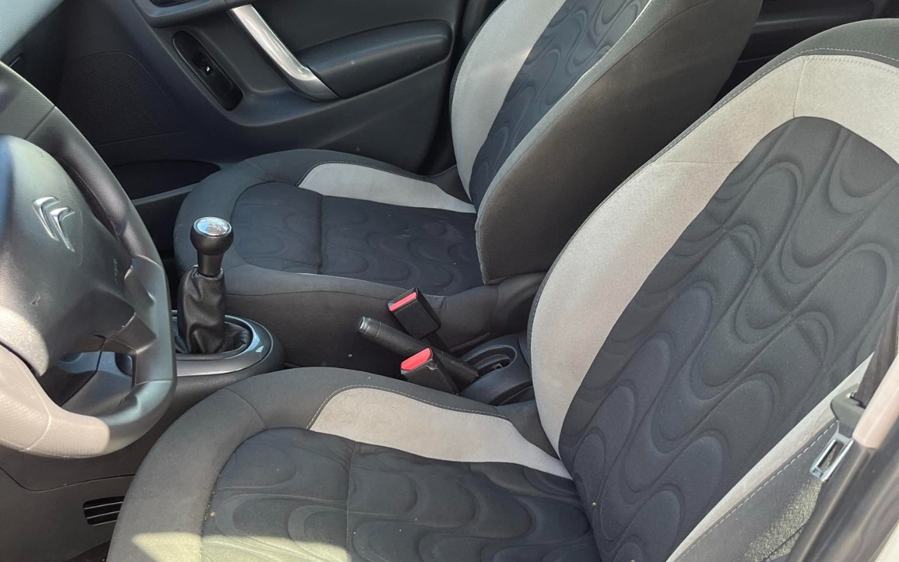 imagem-https://www.socarrao.com.br/sc-vehicle-images-prod/964271/1774888601588-NTc1MmNmYjktYmUzNS00NzczLTgwNTMtMmU2ODZmNTZmMjQ5LmpwZw.jpg
