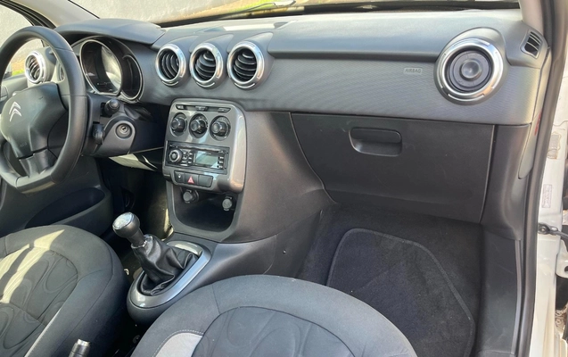 imagem-https://www.socarrao.com.br/sc-vehicle-images-prod/964271/1774888601768-NDg2ODAyMjYtOTdjYS00YjU1LWJhNDUtNWRlMWY5YWFjODUzLmpwZw.jpg