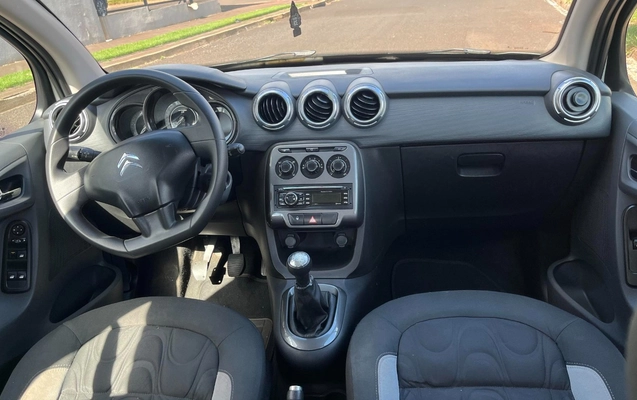 imagem-https://www.socarrao.com.br/sc-vehicle-images-prod/964271/1774888601972-NGE0MmVkZmQtM2QzYS00MmQwLTkxYzktOGE4MjZmYTM3YzUzLmpwZw.jpg