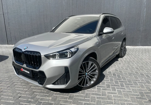 Bmw X1 2024 Prata — foto 1 de 3