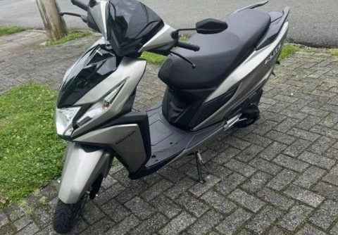 Honda ELITE 125 2025 Prata — foto 1 de 3