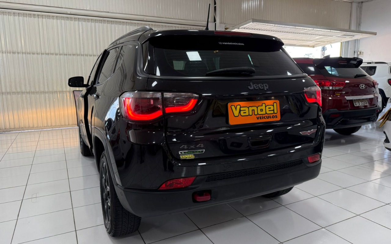 imagem-https://www.socarrao.com.br/sc-vehicle-images-prod/964505/1774624701715-V2hhdHNBcHAgSW1hZ2UgMjAyNi0wMy0yNyBhdCAwOS41Mi41NS5qcGVn.jpeg