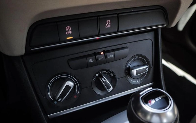 imagem-https://www.socarrao.com.br/sc-vehicle-images-prod/964696/1788959714334-7938466_0_B_29ebd35653.jpeg