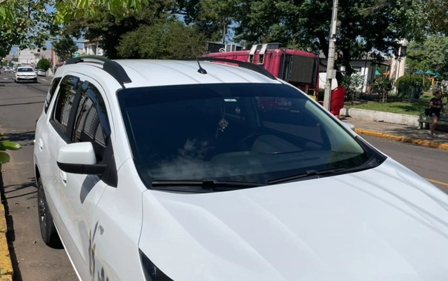imagem-https://www.socarrao.com.br/sc-vehicle-images-prod/964750/1774631186466-V2hhdHNBcHAgSW1hZ2UgMjAyNi0wMy0yNyBhdCAxNC4wNC4wMy5qcGVn.jpeg