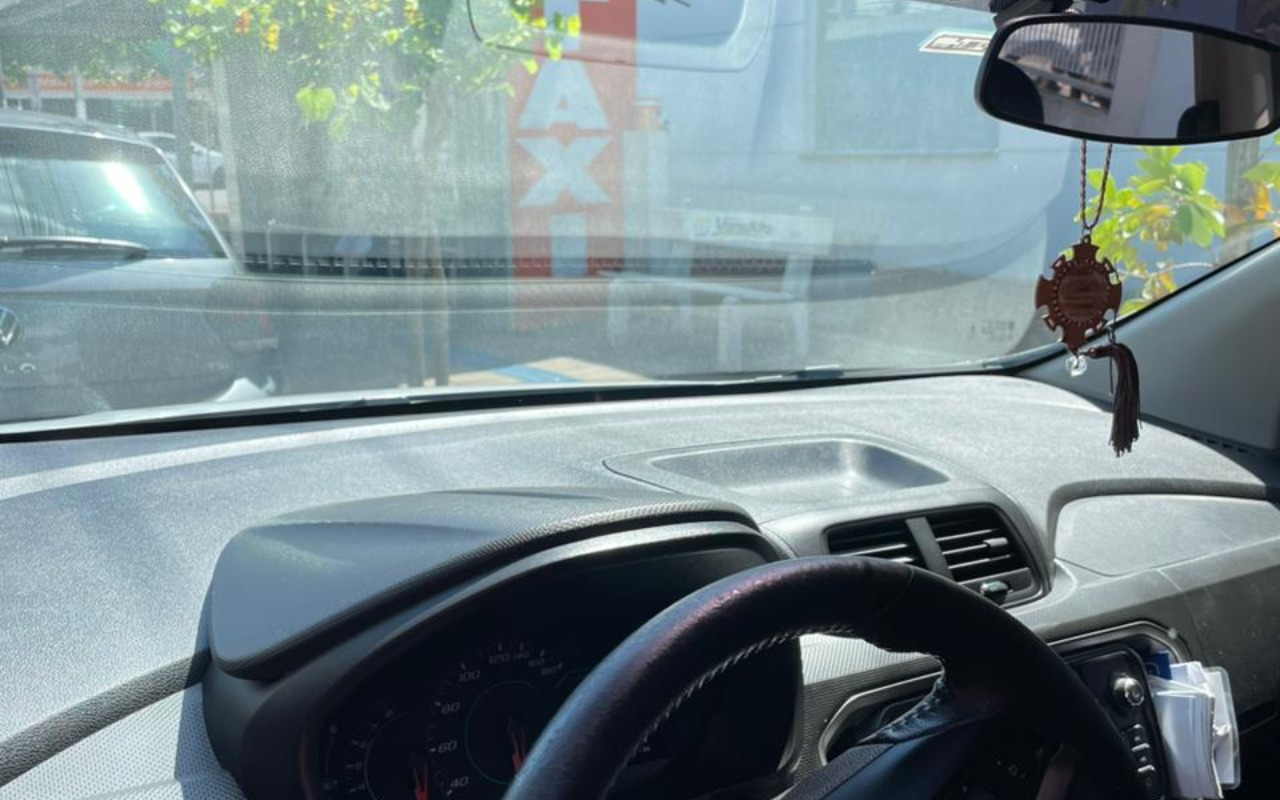imagem-https://www.socarrao.com.br/sc-vehicle-images-prod/964750/1774631187575-V2hhdHNBcHAgSW1hZ2UgMjAyNi0wMy0yNyBhdCAxNC4wNC4wNGRkZC5qcGVn.jpeg