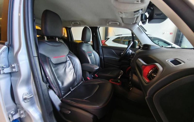 imagem-https://www.socarrao.com.br/sc-vehicle-images-prod/964777/1787167534563-7843289_14_B_6a096c2e6d.jpeg