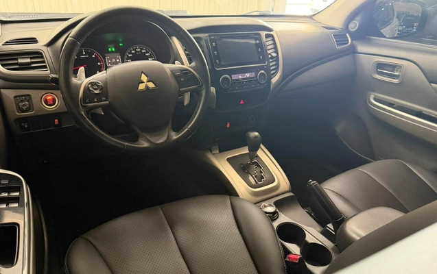 imagem-https://www.socarrao.com.br/sc-vehicle-images-prod/964834/1778169959494-V2hhdHNBcHAgSW1hZ2UgMjAyNi0wNS0wNyBhdCAxMi40NC4xNiAoMykuanBlZw.jpeg