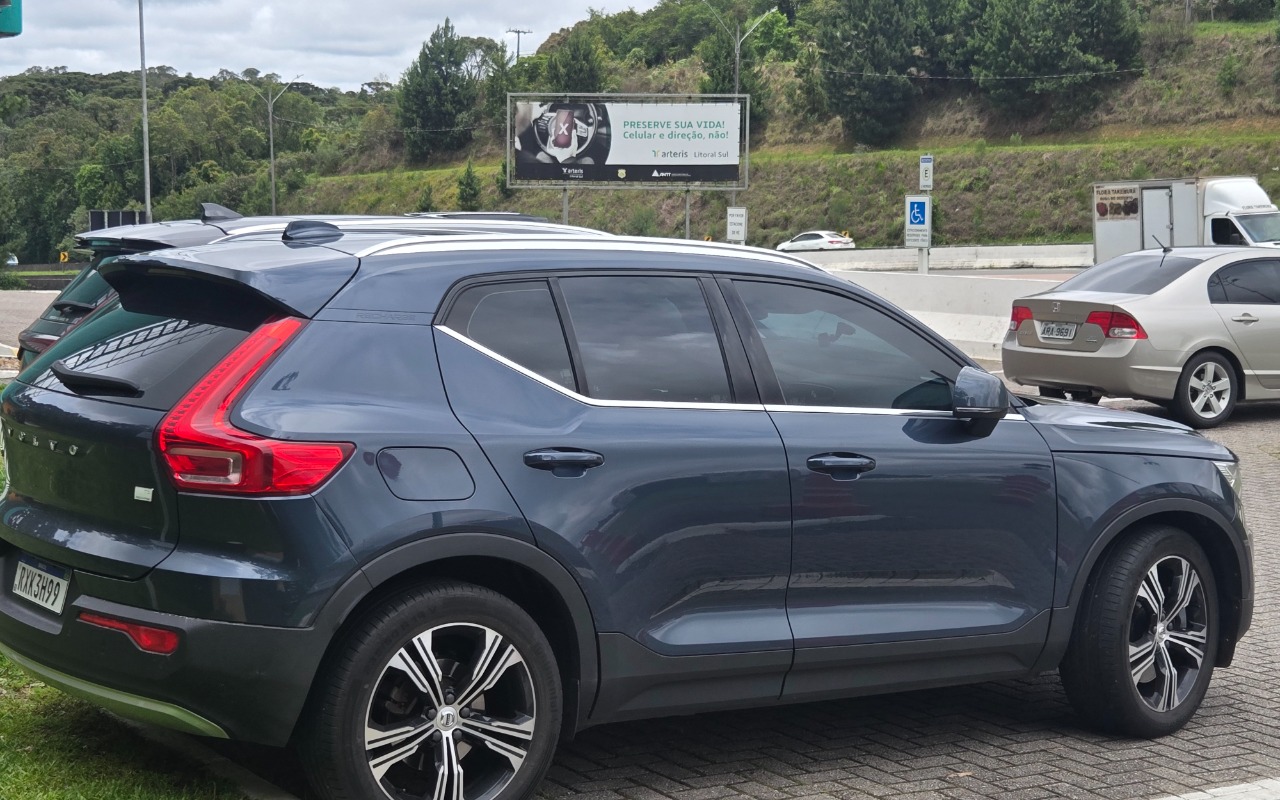 imagem-https://www.socarrao.com.br/sc-vehicle-images-prod/964864/1774650245081-MjAyNTExMjRfMTExODA0LmpwZw.jpg