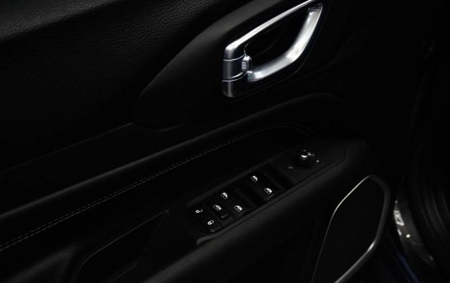 imagem-https://www.socarrao.com.br/sc-vehicle-images-prod/964880/1790025045318-7938993_17_B_9c7744d35f.jpeg