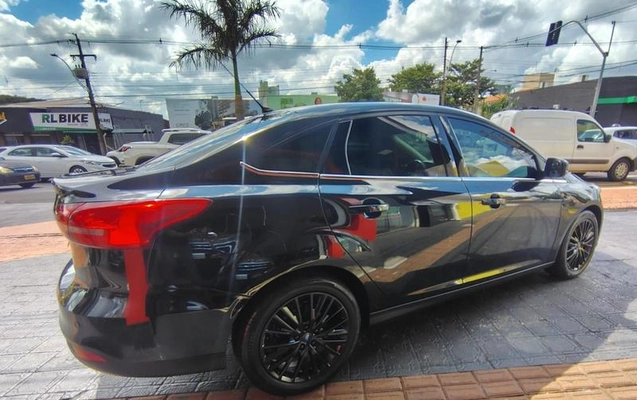imagem-https://www.socarrao.com.br/sc-vehicle-images-prod/965060/1789568752693-7908869_3_B_61df3b22d4.jpeg