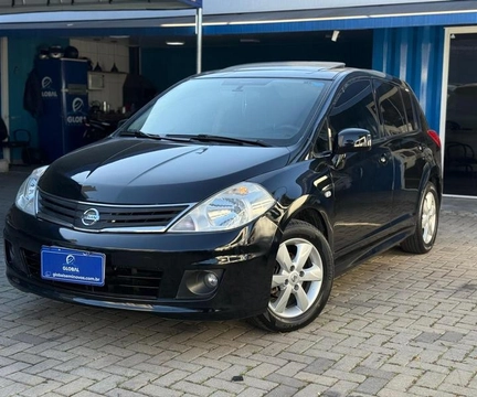 Nissan TIIDA 2012 Preto — foto 1 de 3