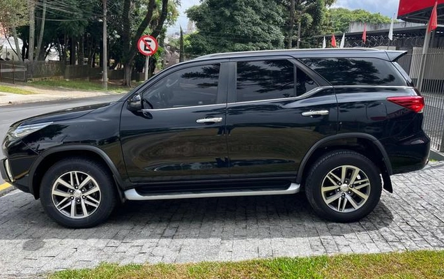 imagem-https://www.socarrao.com.br/sc-vehicle-images-prod/965436/1791991332876-7920770_7_B_c3436e39db.jpeg