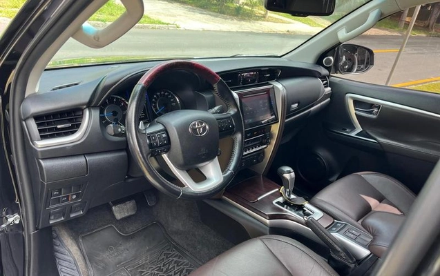 imagem-https://www.socarrao.com.br/sc-vehicle-images-prod/965436/1791991332881-7920770_10_B_09a10c3e60.jpeg