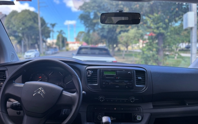 imagem-https://www.socarrao.com.br/sc-vehicle-images-prod/966638/1774668871551-SU1HXzUwMDMuanBlZw.jpeg