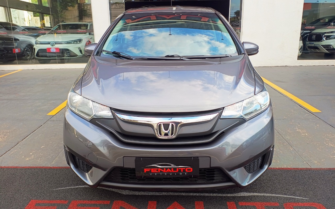 imagem-https://www.socarrao.com.br/sc-vehicle-images-prod/966875/1774699837957-SE9OREEgRklUIDEuNSBMWCBGTEVYIE1BTlVBTCAyMDE2IENJTlpBIDYuanBn.jpg