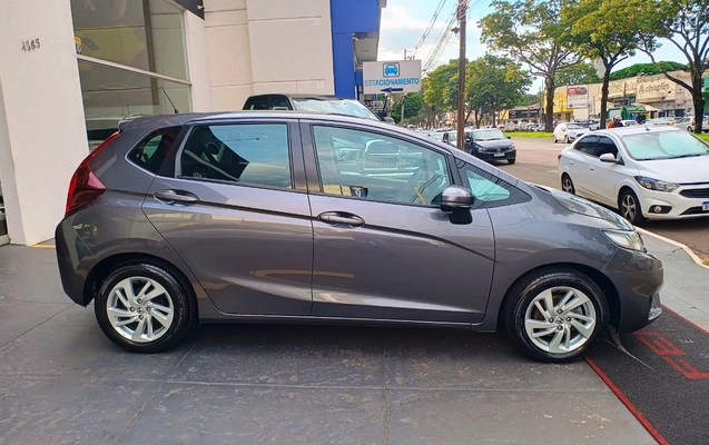 imagem-https://www.socarrao.com.br/sc-vehicle-images-prod/966875/1774699838216-SE9OREEgRklUIDEuNSBMWCBGTEVYIE1BTlVBTCAyMDE2IENJTlpBIDguanBn.jpg