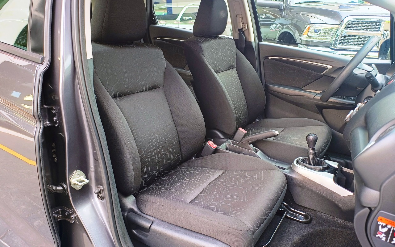 imagem-https://www.socarrao.com.br/sc-vehicle-images-prod/966875/1774699839389-SE9OREEgRklUIDEuNSBMWCBGTEVYIE1BTlVBTCAyMDE2IENJTlpBIDE2LmpwZw.jpg