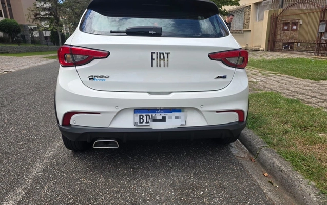 imagem-https://www.socarrao.com.br/sc-vehicle-images-prod/966956/1778708735478-SU1HLTIwMjYwNDIyLVdBMDA5My5qcGc.jpg