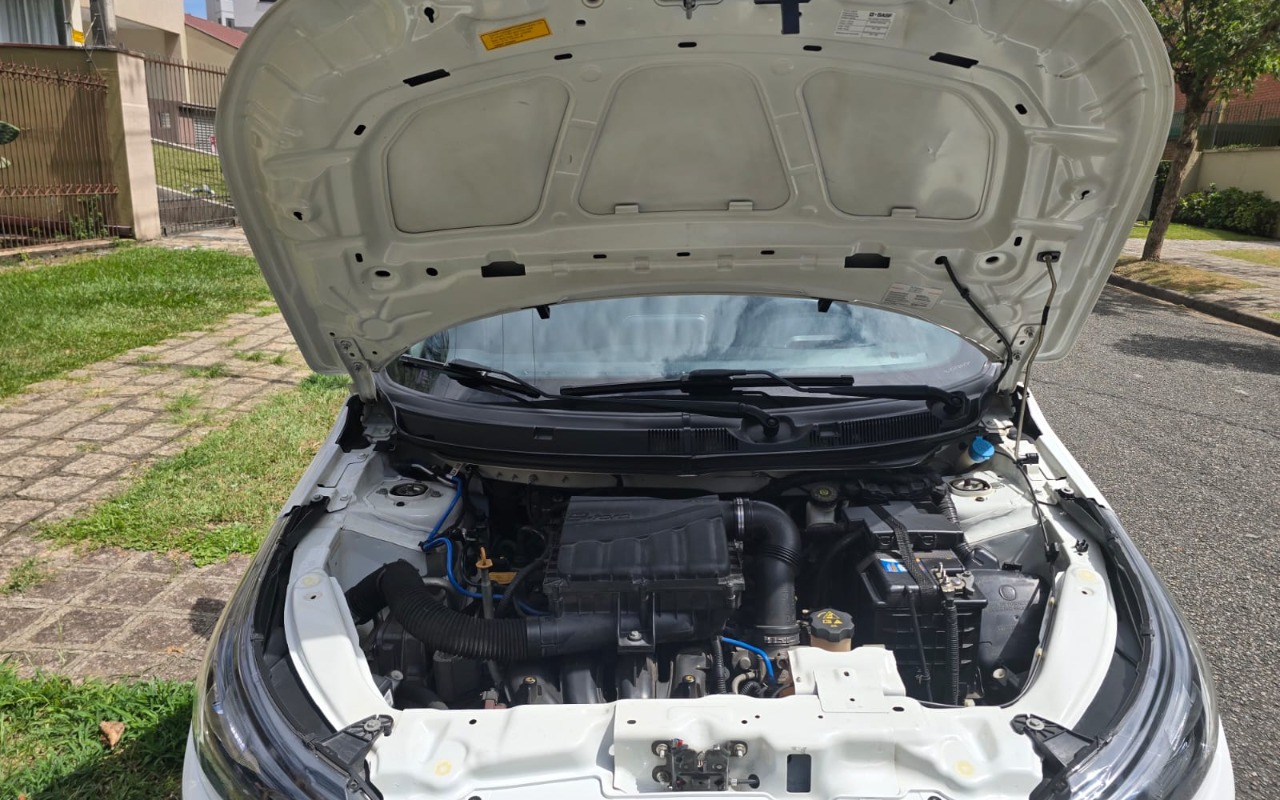 imagem-https://www.socarrao.com.br/sc-vehicle-images-prod/966956/1778708736110-SU1HLTIwMjYwNDA3LVdBMDA1Mi5qcGc.jpg