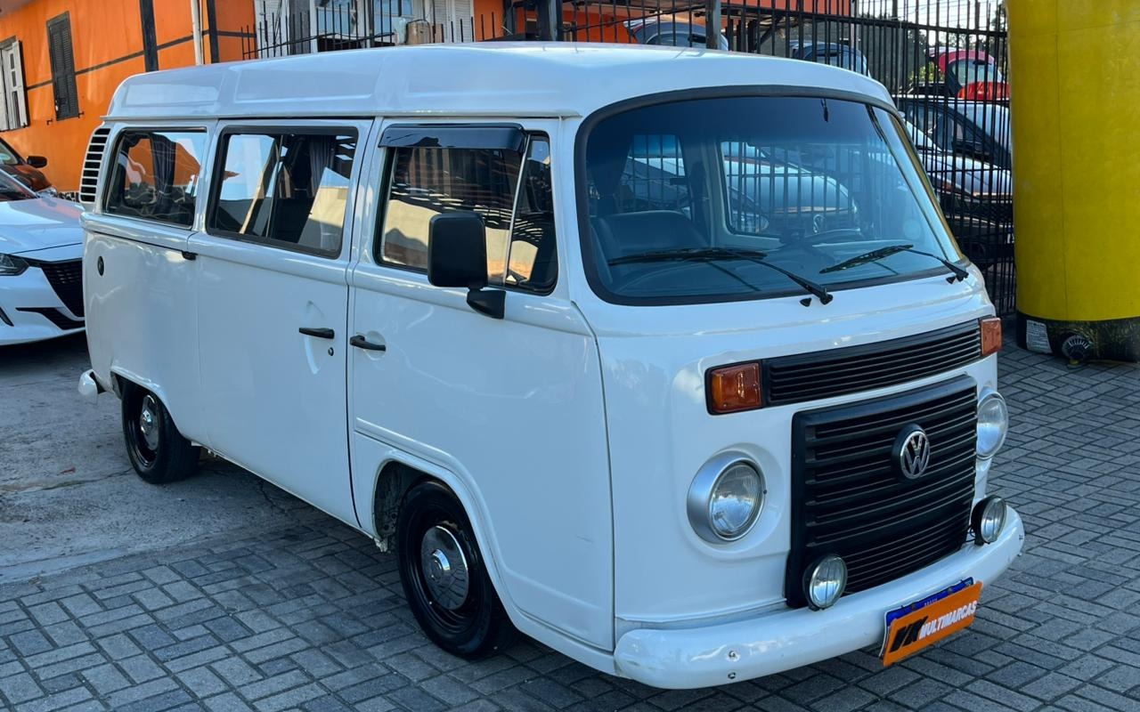 Volkswagen Kombi 2011 Branco — foto 1 de 3