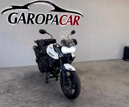 Triumph TIGER 800 XR 2017 Branco — foto 1 de 3