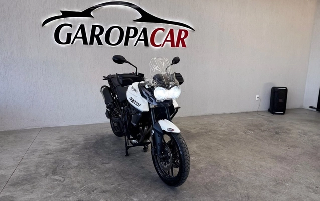 imagem-https://www.socarrao.com.br/sc-vehicle-images-prod/967146/1774707838231-NjU4ODY1NTA2XzE4NDMwMDEyMTcxMTQzMDE1XzU1NDQ4MjgzMTkwNjUxMTI5MzJfbi5qcGc.jpg