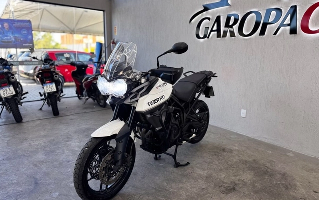 imagem-https://www.socarrao.com.br/sc-vehicle-images-prod/967146/1774707838469-NjU2ODM5MjM5XzE4NDMwMDEyMDg3MTQzMDE1Xzg2NTY5NzQxMjUwMzA0MTI5ODRfbi5qcGc.jpg