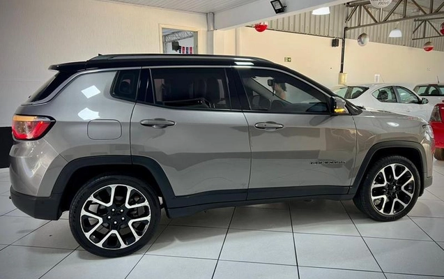 imagem-https://www.socarrao.com.br/sc-vehicle-images-prod/967374/1788467995089-7942575_9_B_2a1ed54592.jpeg
