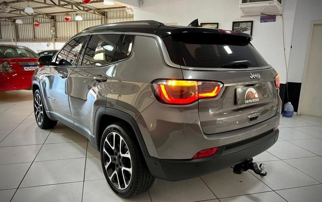 imagem-https://www.socarrao.com.br/sc-vehicle-images-prod/967374/1788467995093-7942575_2_B_f0f0ce060e.jpeg