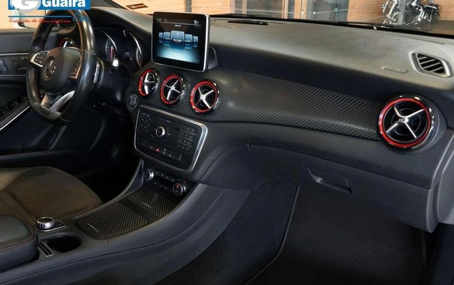 imagem-https://www.socarrao.com.br/sc-vehicle-images-prod/967404/1789567947791-7941846_23_B_c58ee669a6.jpeg