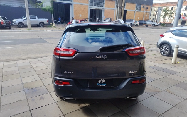 imagem-https://www.socarrao.com.br/sc-vehicle-images-prod/967648/1775656486067-SU1HXzIwMjYwNDA4XzA5MzUzNDk3MC5qcGc.jpg