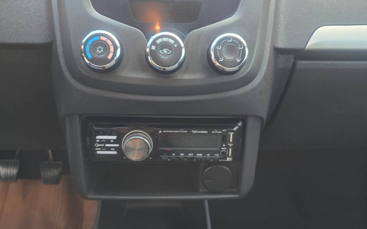 imagem-https://www.socarrao.com.br/sc-vehicle-images-prod/967891/1774810140782-V2hhdHNBcHAgSW1hZ2UgMjAyNi0wMy0yNyBhdCAxMC40Mi4zOCAoOCkuanBlZw.jpeg