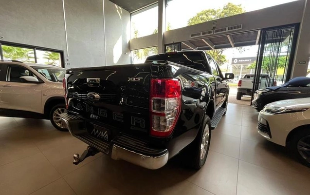 imagem-https://www.socarrao.com.br/sc-vehicle-images-prod/968956/1779296003375-7805505_3_B_5449ee5be2.jpeg
